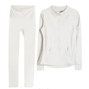 Women’s tracksuit off white size l/xl